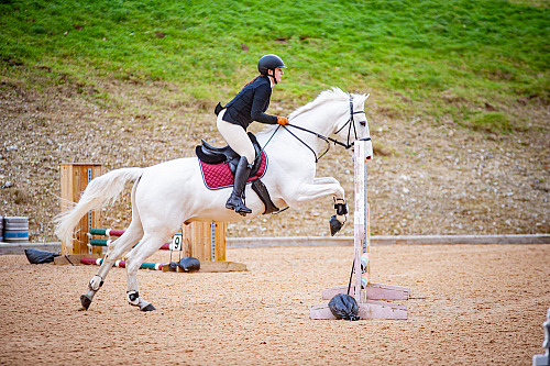 Breach Barn Showjumping (QP2502) 