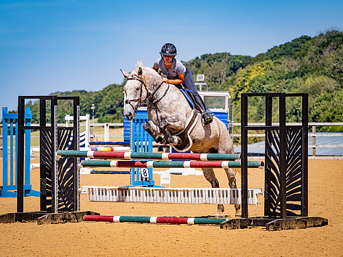 Breach Barn Clear Round Jumping (QP2504) 